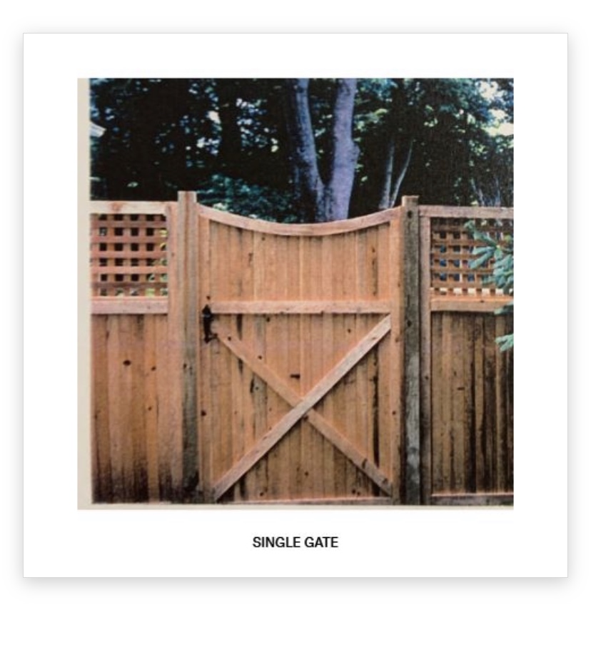 Single wood gate with lattice side panels